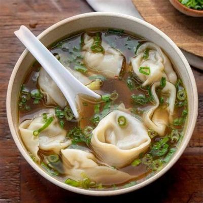  Wonton en Sopa de Hong Kong: ¿Sabías que la sopa más sabrosa del mundo puede ser tan simple como una bolsa de wonton?